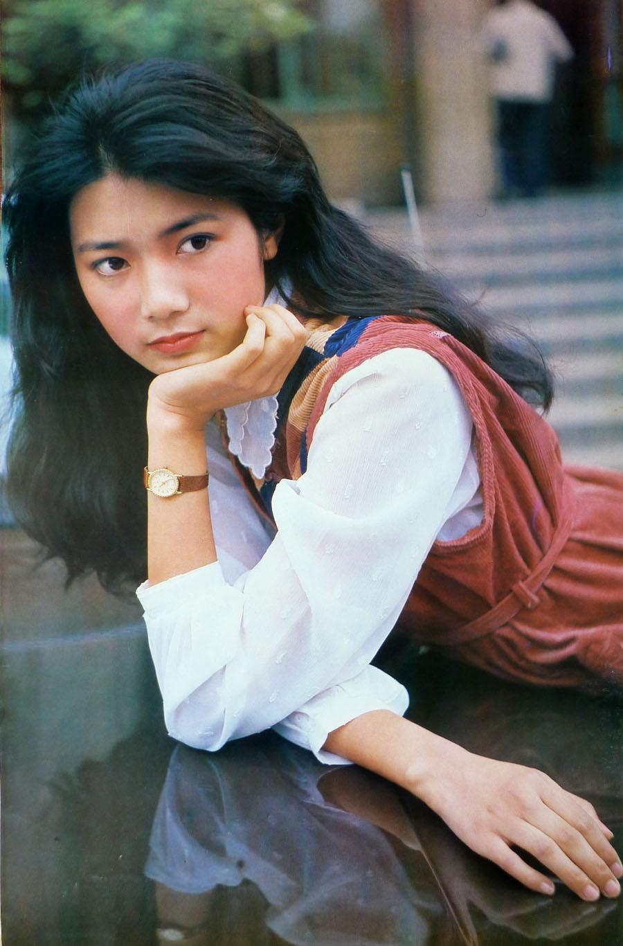 女星李芸:母亲早逝,父亲和伯父都是名演员,她出国后离婚又再婚