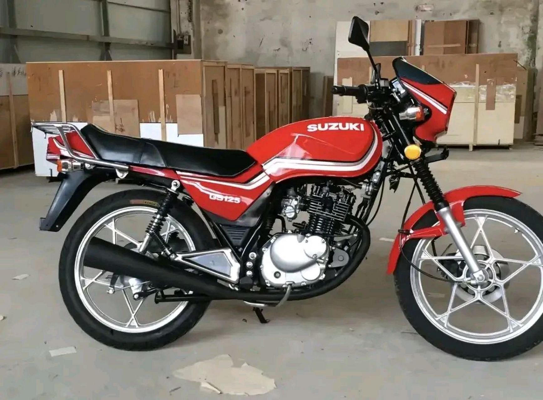 看了1995年摩托车价格单,才知道当年骑摩托车的,都是大哥大!