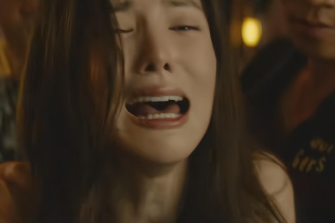 《孤注一掷》2天票房破2亿,打了多少资方的脸,宁浩又赌对了。