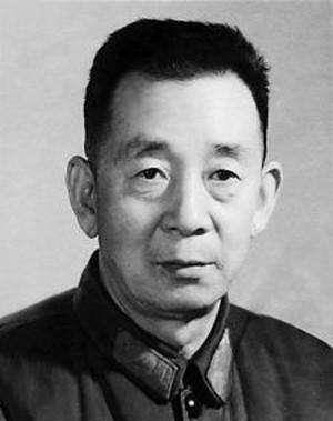 曾泽生率领六十军起义时,下属几位师长都是谁?他们结局如何?