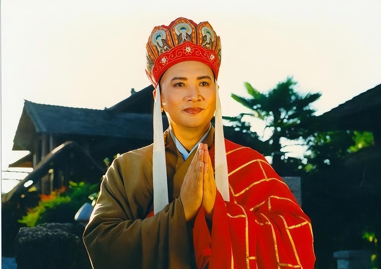 而徐少华这些年也一样只能靠着"唐僧"的角色赚钱,从早前网友分享的