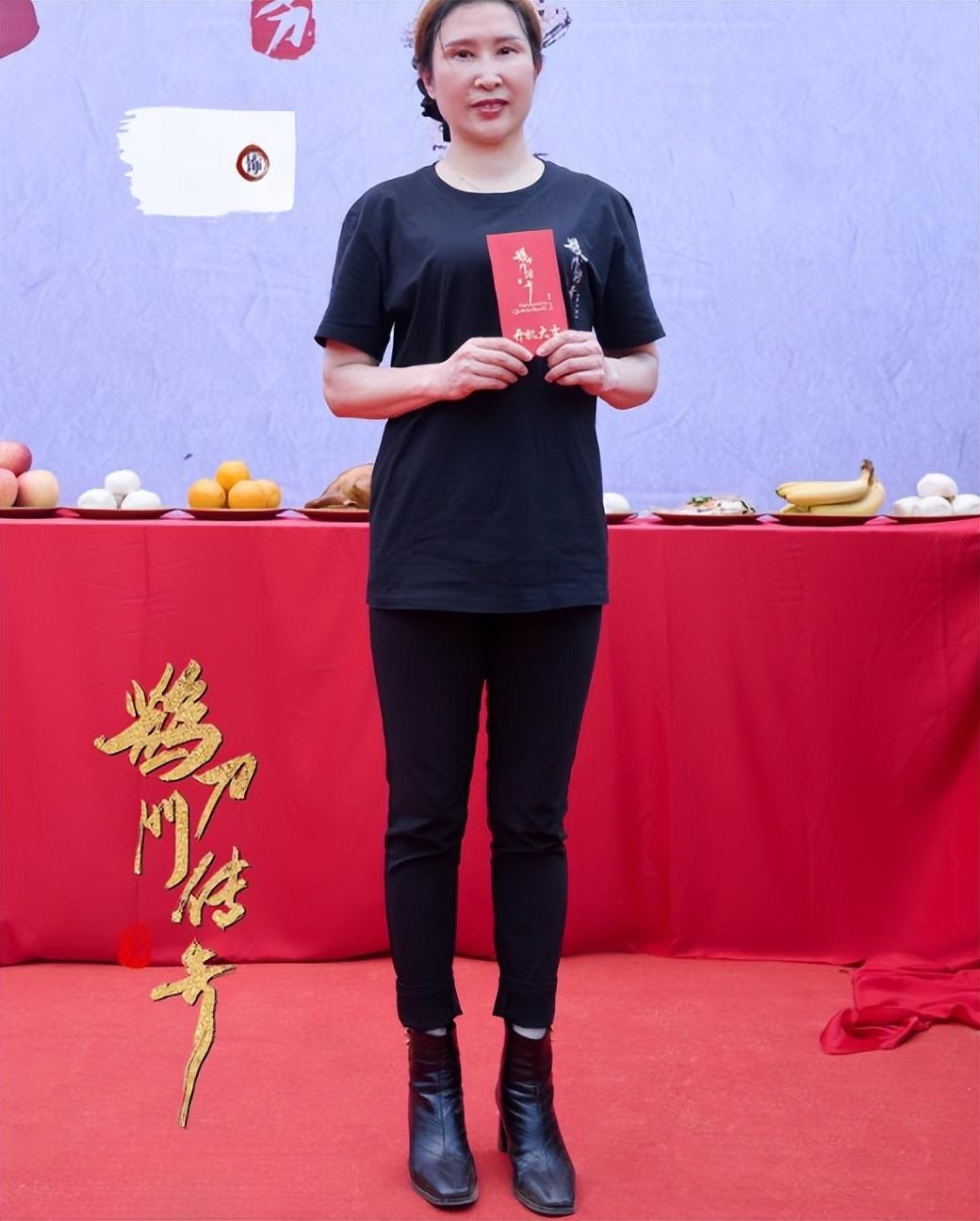 还贡献了"爱海儿"的名场面,扮演者张小英也将继续参演第二季的故事