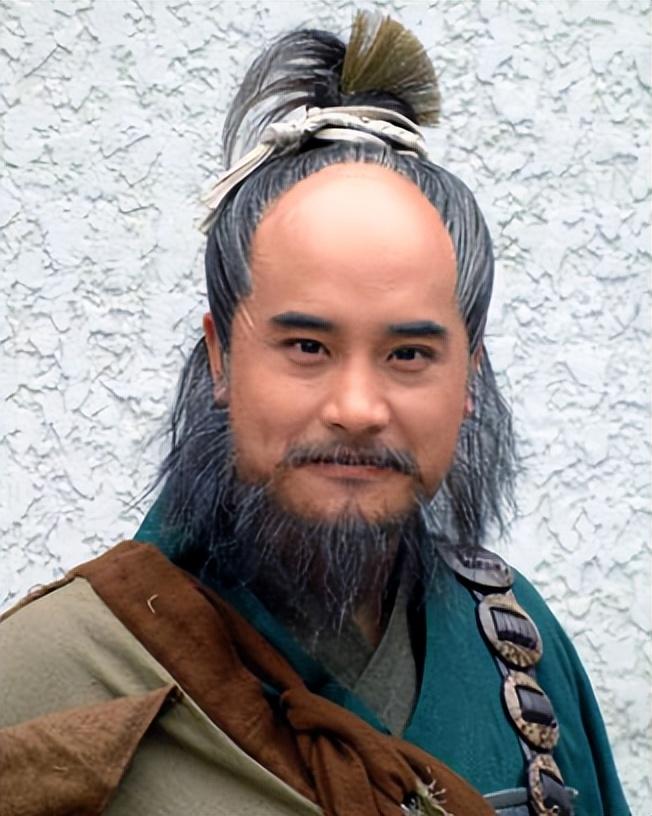 由于澳大利亚的羽坛资源并不算好(相对而言),早在施羽从小学开始,迫切