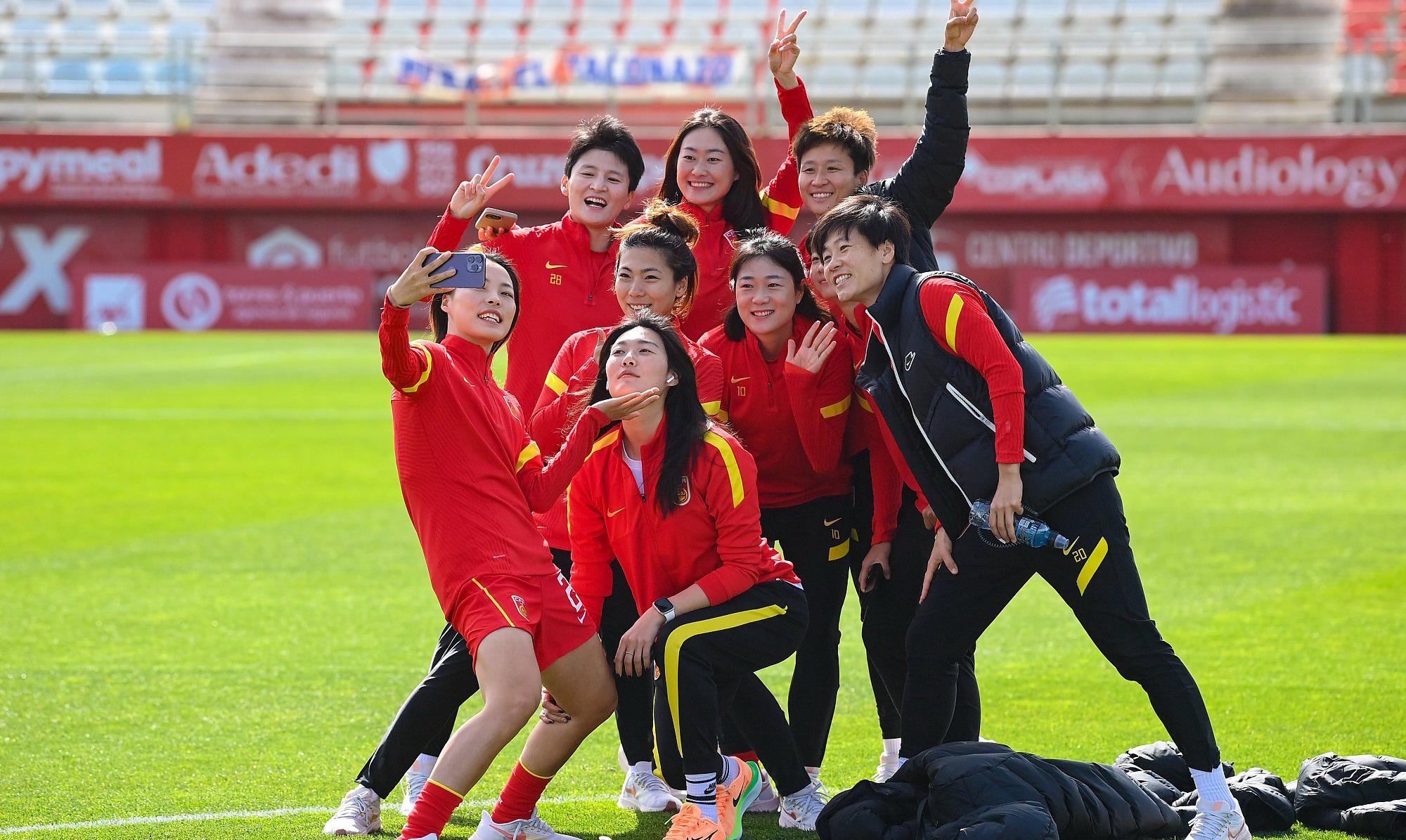 世界杯首战遭绝杀，中国女足0比1不敌丹麦女足 别气馁，我们还有机会！