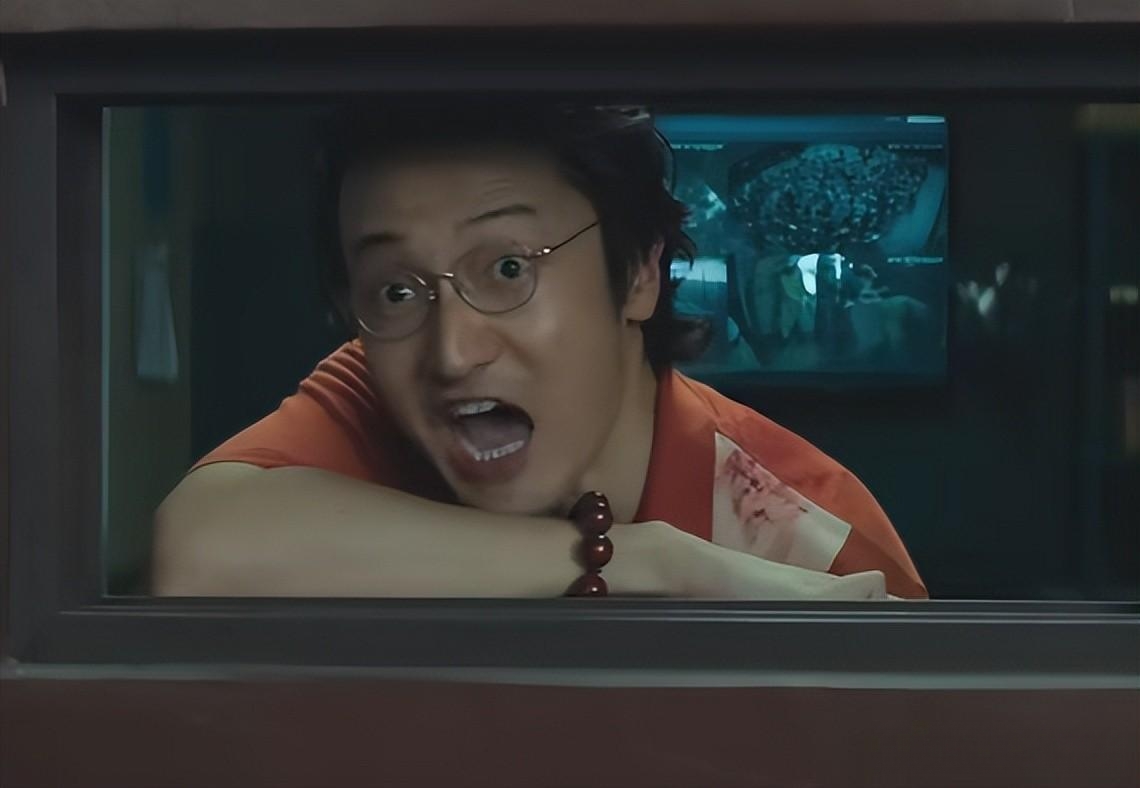 《孤注一掷》2天票房破2亿,打了多少资方的脸,宁浩又赌对了。