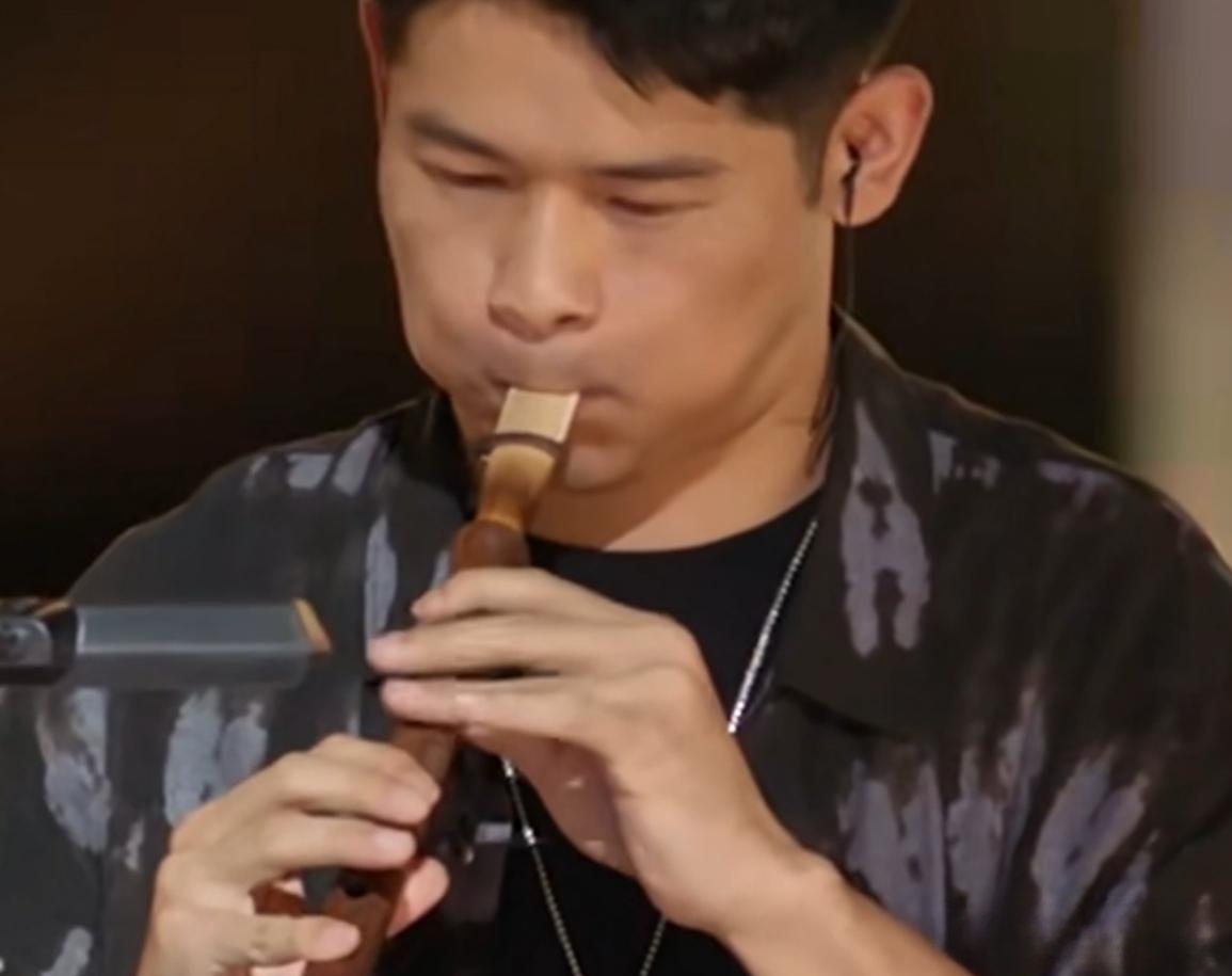 今天带大家了解刀郎团队唢呐演奏家张可可