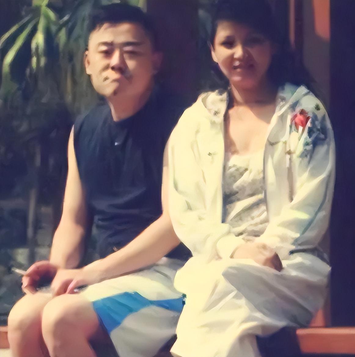 主持人周立波:三婚二离,娶了胡洁后,如今的报应全都来了