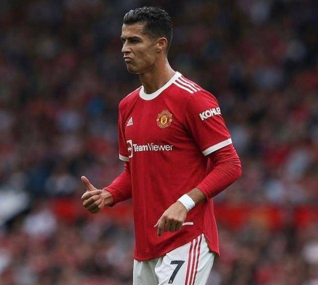 曝c罗猛击角旗杆泄愤!未获绝平点球主罚权引争议