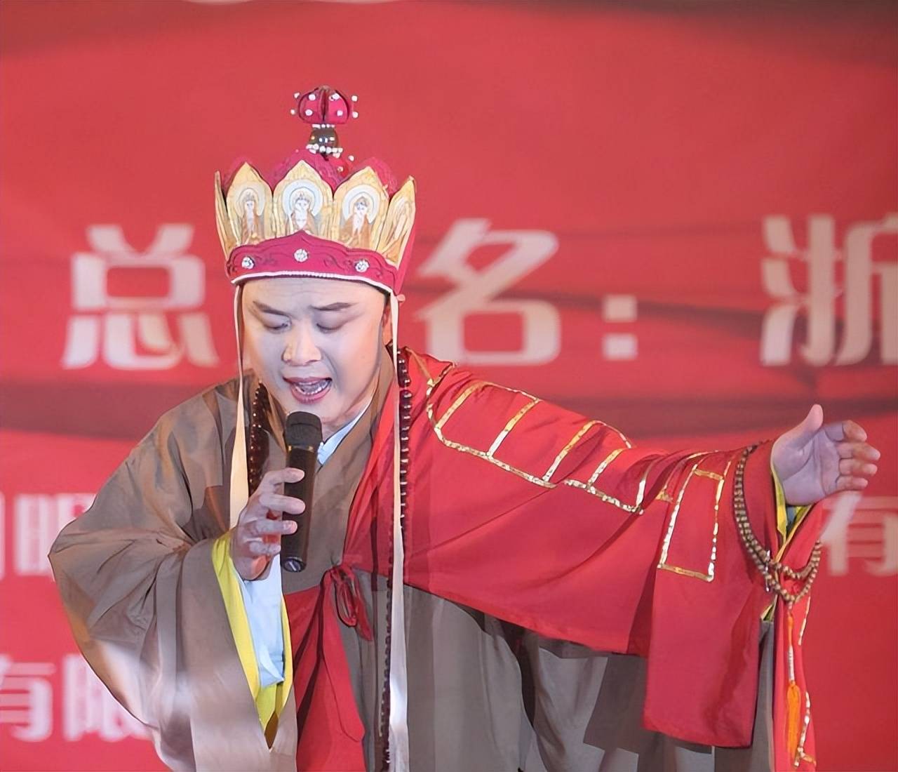 "女儿国国王"朱琳:当我看到徐少华为几万块唱歌,就明白他变了