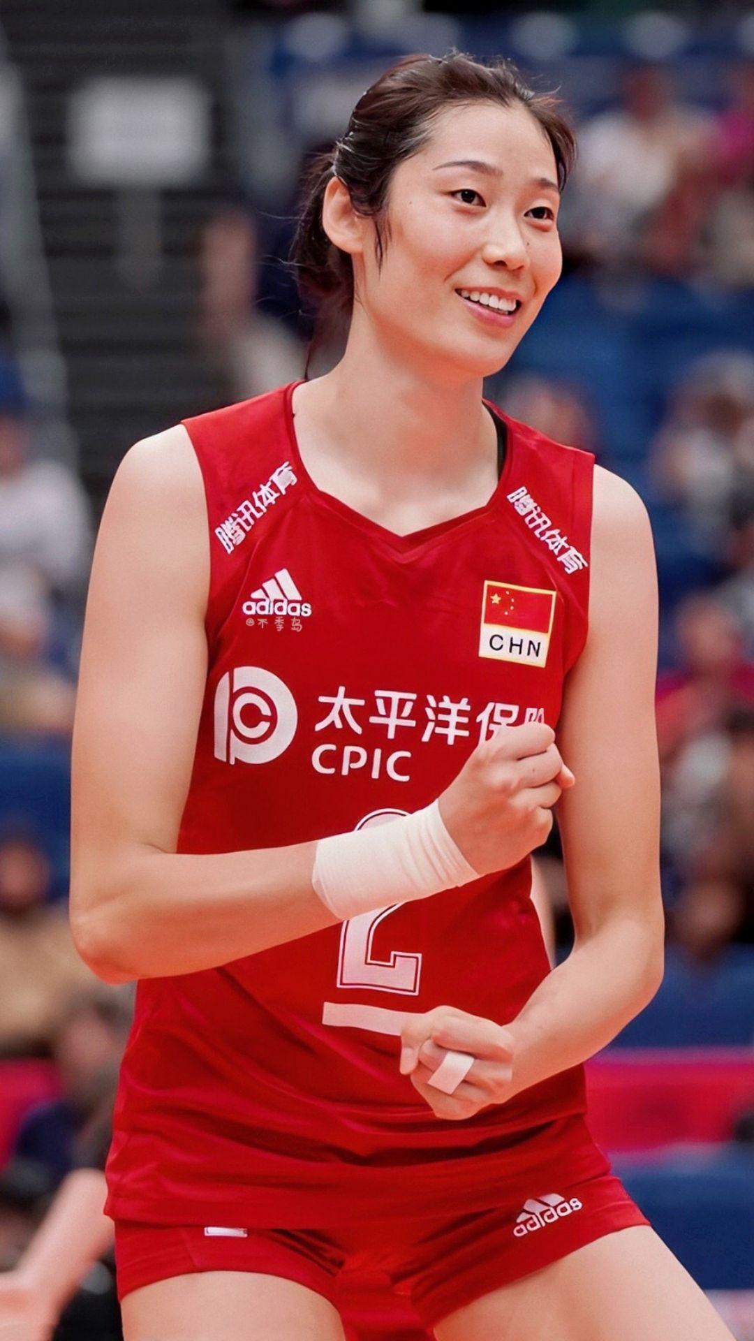 看到朱婷离开中国签约意大利球队,才明白谷爱凌说那番话的含金量