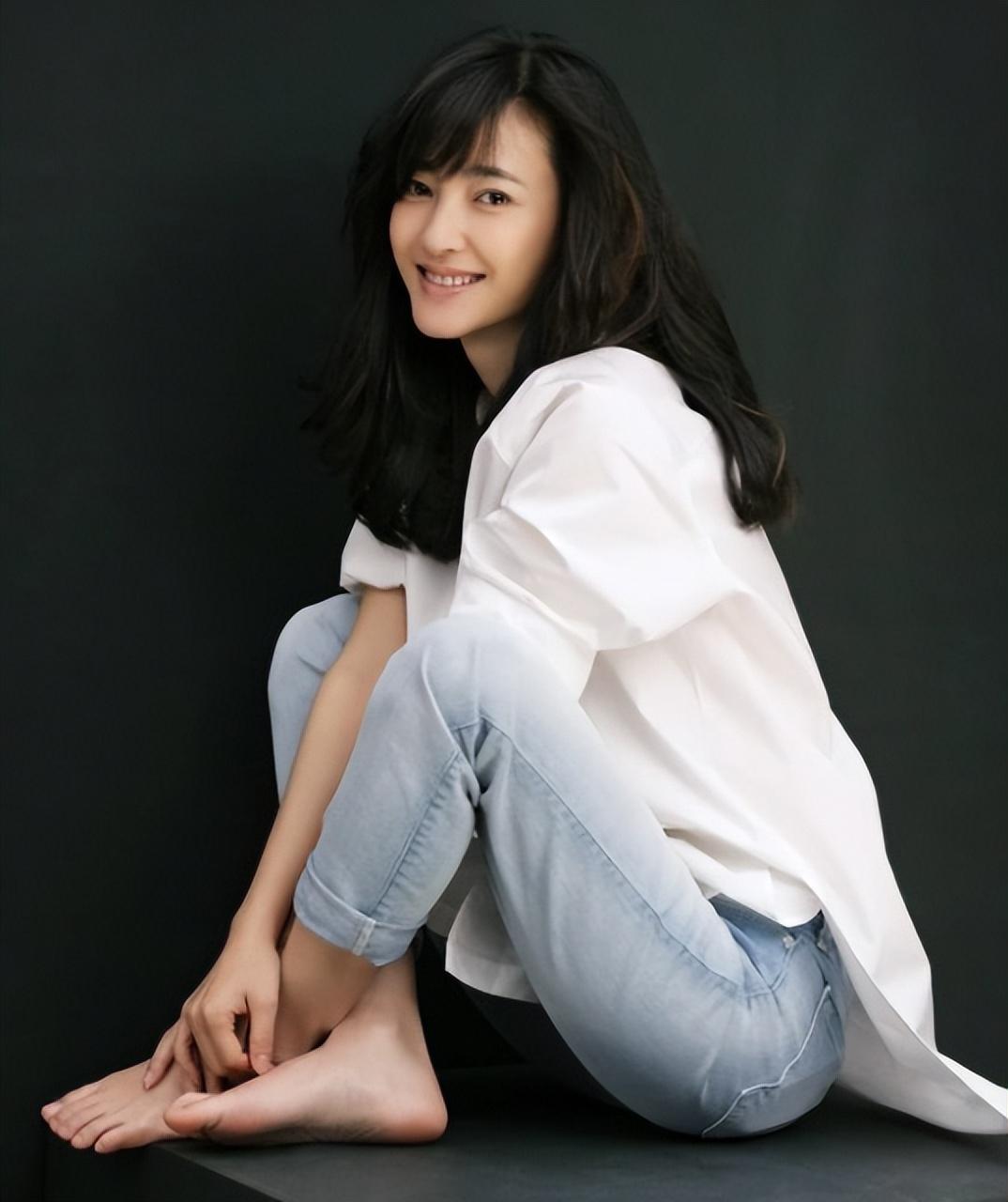 王丽坤:插足于和伟,害对方女儿轻生,34岁嫁富商,如今却成笑话