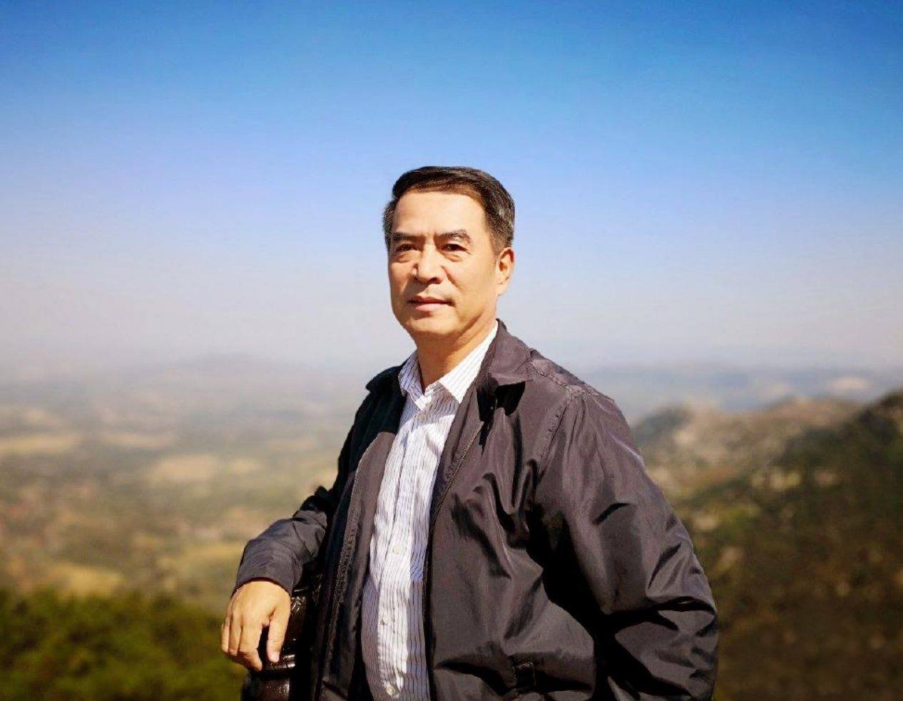 演员廖京生:曾是暖气片厂炉工,再婚妻子患脑瘤,如今怎么样了?