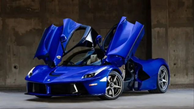 法拉利第四款混动车,3.0t v6 单电机动力,还是那个"味儿"!