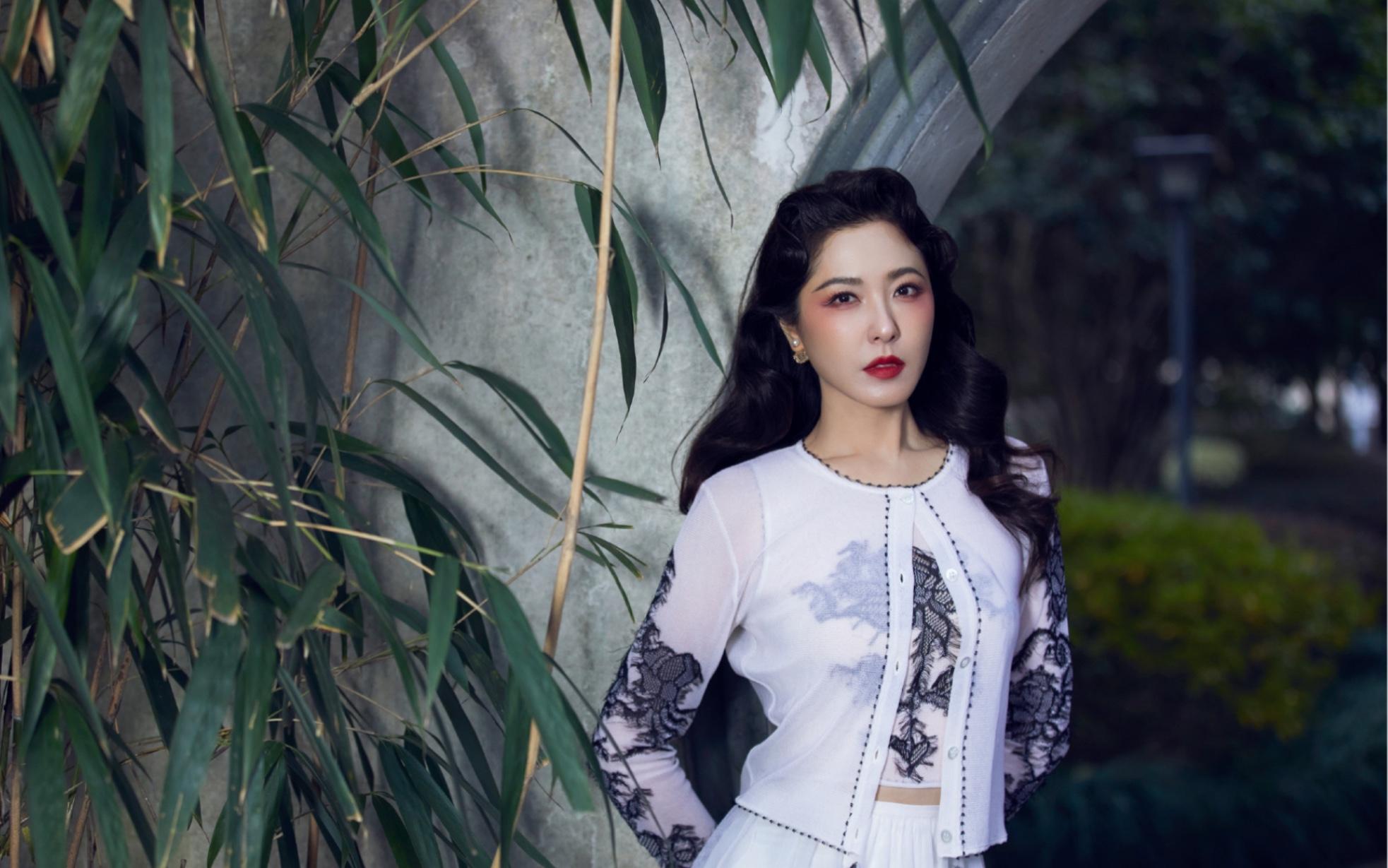 "情路坎坷"的6位70后女神级明星,人到中年谁的颜值更胜一筹?