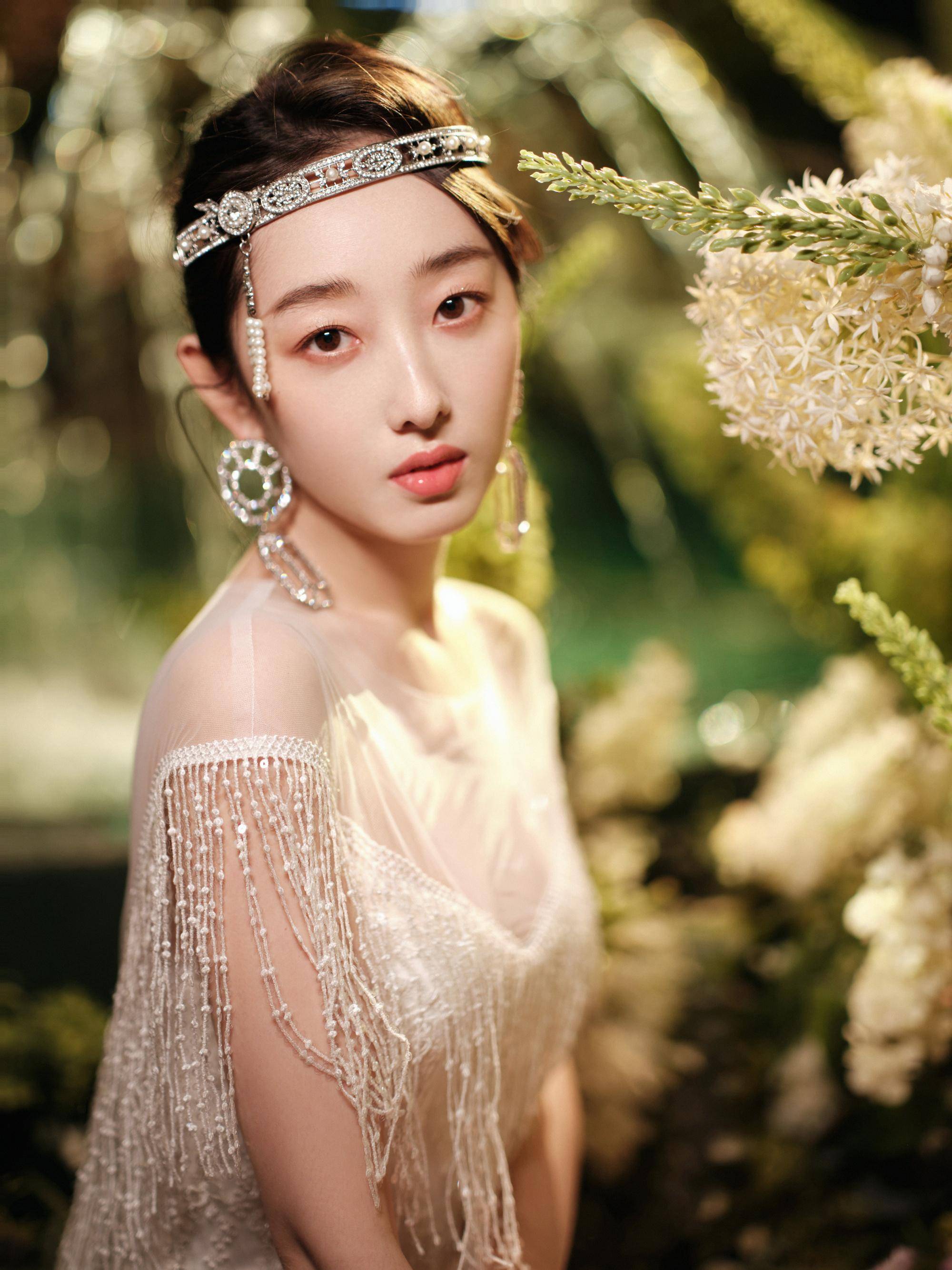 蒋梦婕被偷拍裙底并遭勒索,对方嚣张扬言有更多猛料要毁她后半生