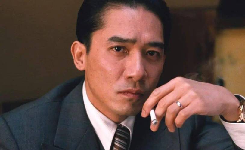 当然不是,梁朝伟要甩这些人好几条街,因为这些人只算是偶像,而不是一