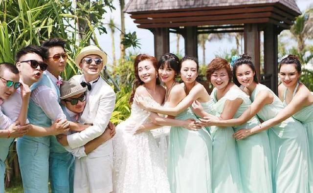 昨日,"好男儿"付辛博与颖儿在巴厘岛大婚,是继包贝尔之后娱乐圈又一对