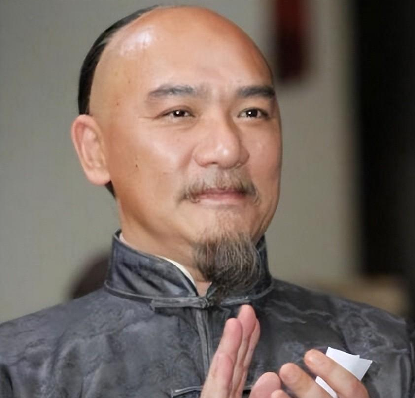 王绘春:因《雍正王朝》走红,长相酷似申军谊,感情经历却不同