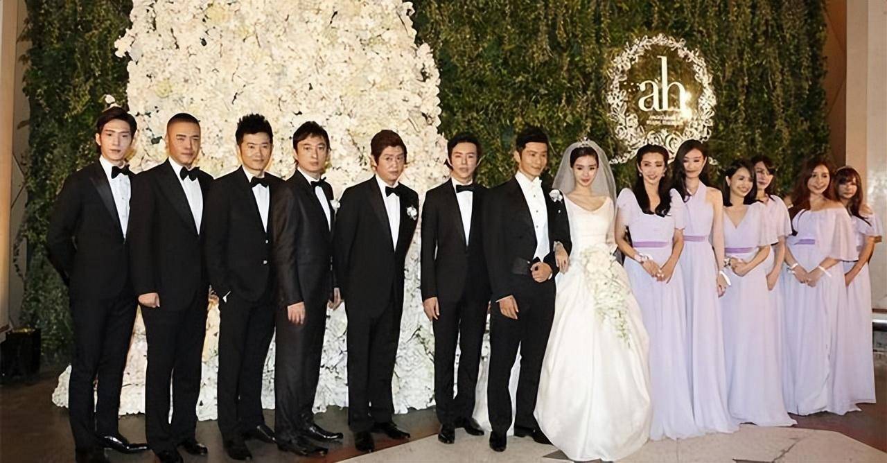 还有十几对对夫妻佟丽娅陈思诚,贾乃亮李小璐,徐峥陶虹等,不过大多数