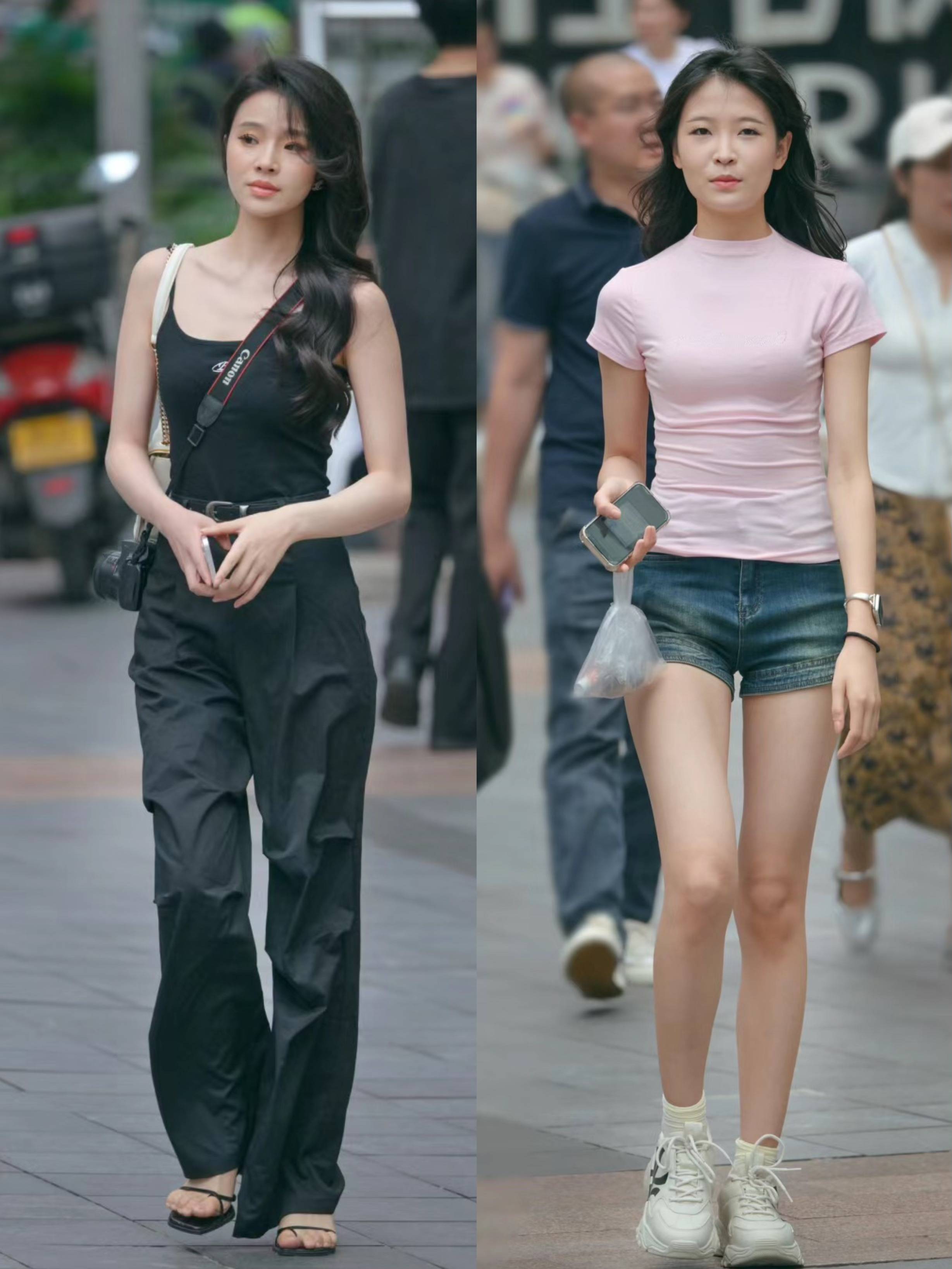 看成都街拍我悟了:微胖女生都在穿"紧身t恤",女人味十足!