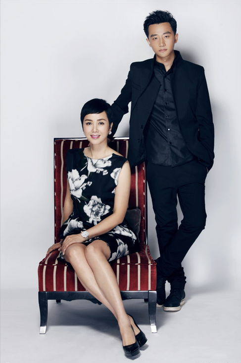 只可惜蒋雯丽"喜新厌旧",在认识黄轩之后就将张鲁一抛之脑后.