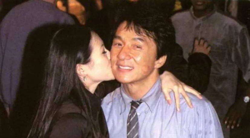 当众让章子怡下不来台,扬言一生不再合作,张曼玉为何如此恨她?