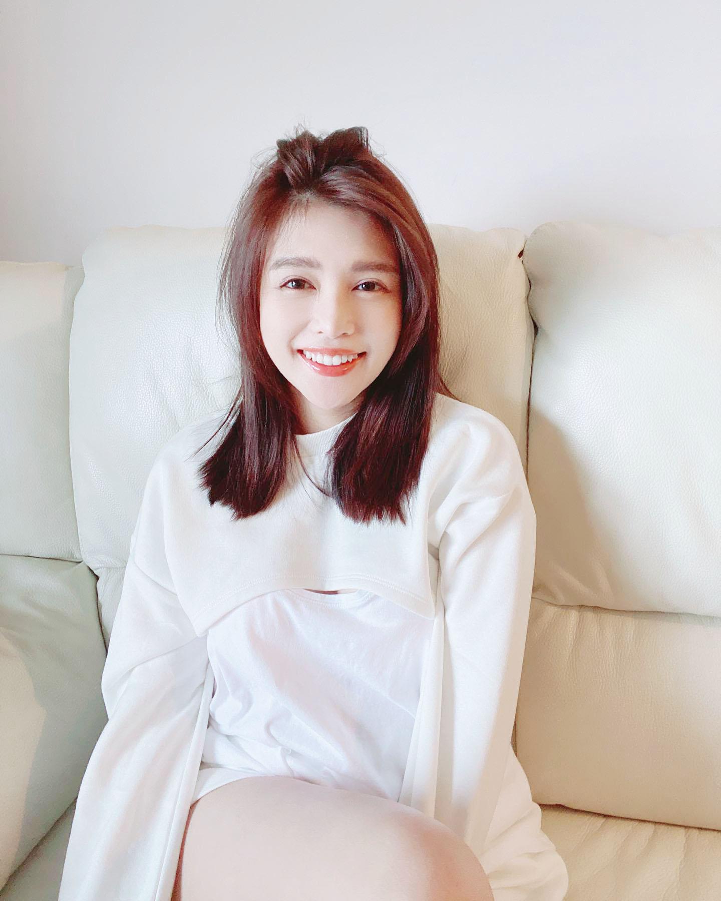 但夏宇童丝毫不给他面子,对媒体记者说:我和黄子佼只是普通朋友关系.