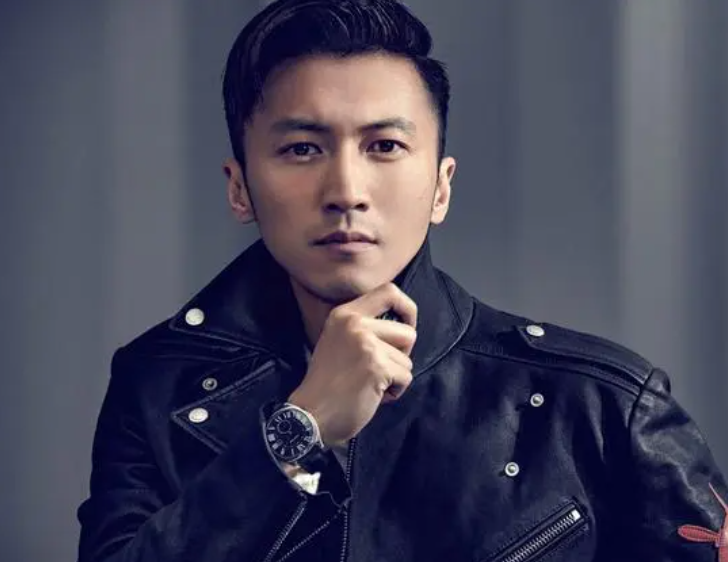 谢霆锋的手,赵丽颖的疤,刘亦菲的颈椎,让多少"流量明星"脸红