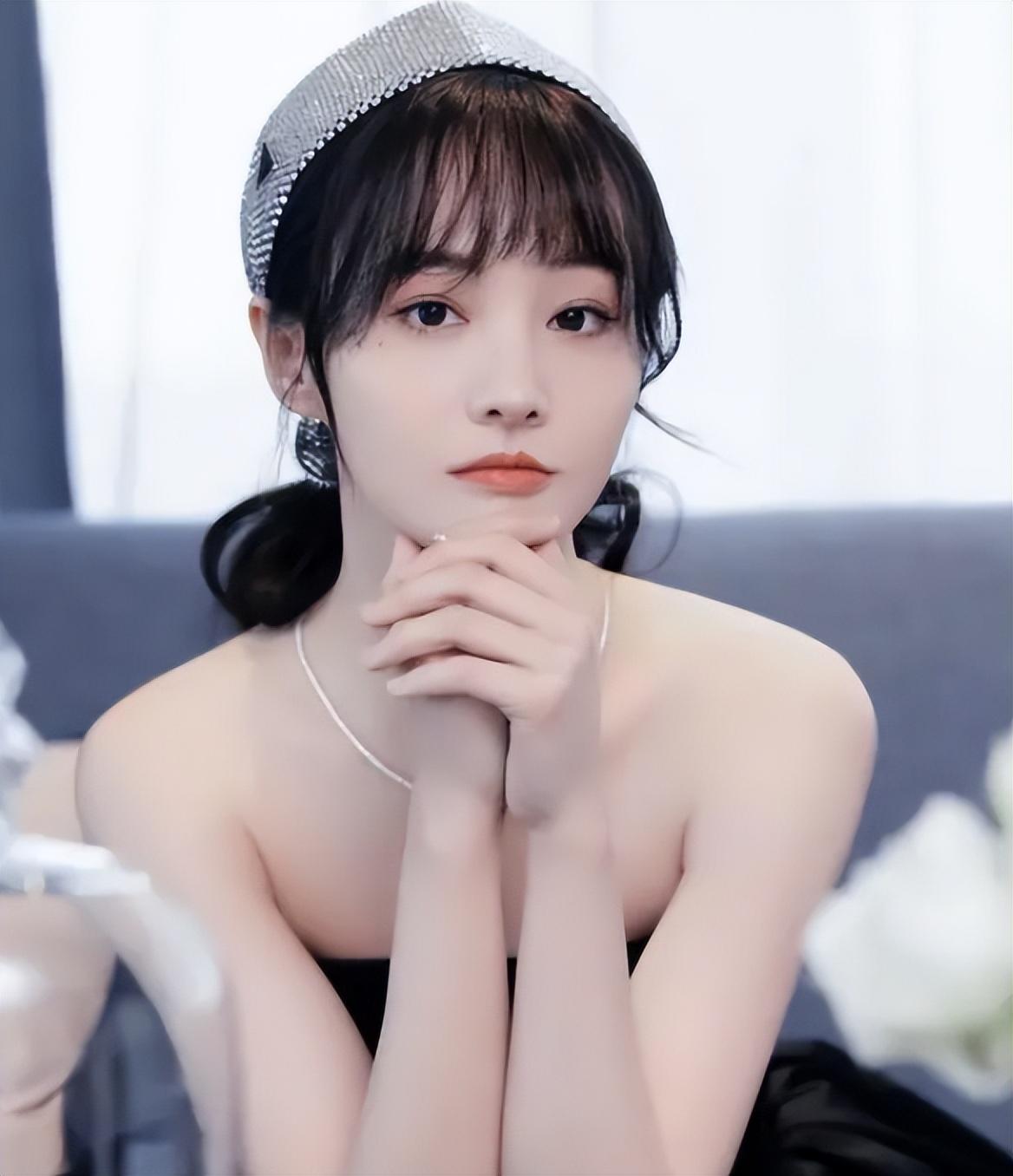 郑爽未履行金额超1.2亿,参演电视剧出品方股权冻结,还能翻身?