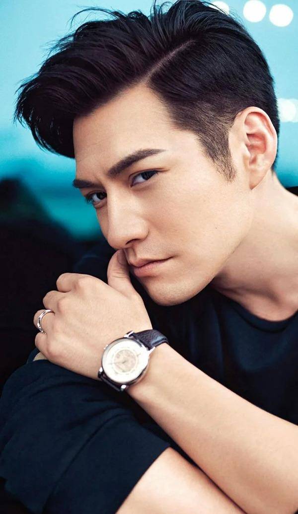 "浪子燕青"严屹宽,用十世的情商换来了今世的美颜,你怎么看?