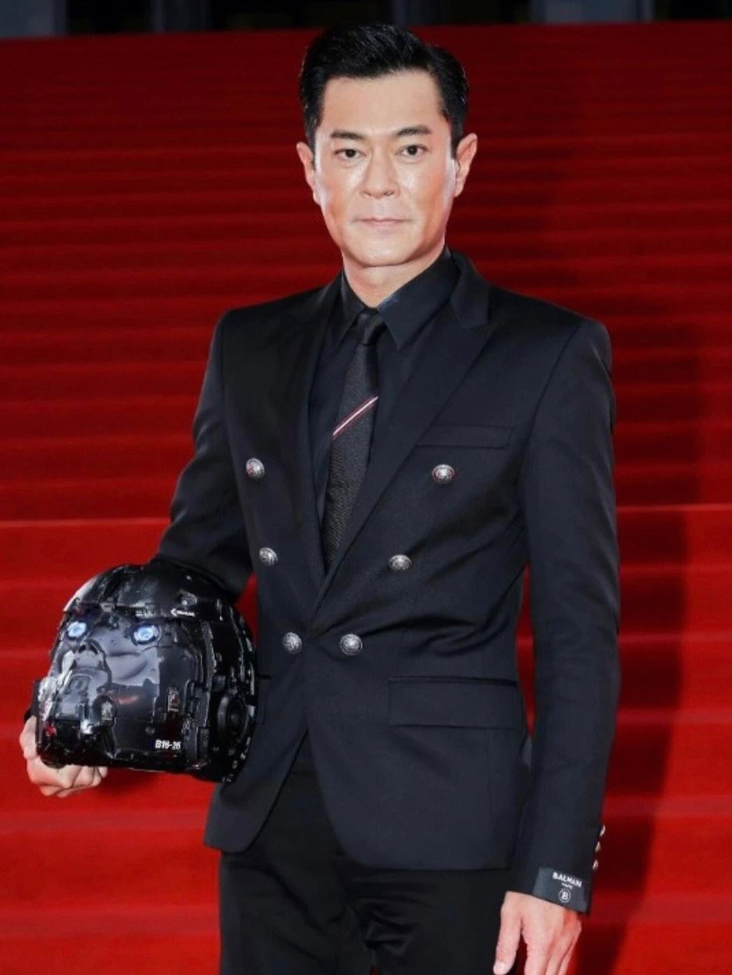 张继科事件牵扯出多家艺人,古天乐的"秘密"再也保不住了