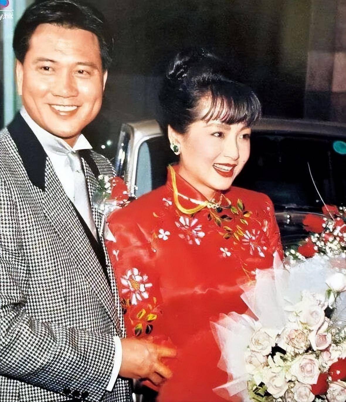 易有料-智能信息流一站式服务平台