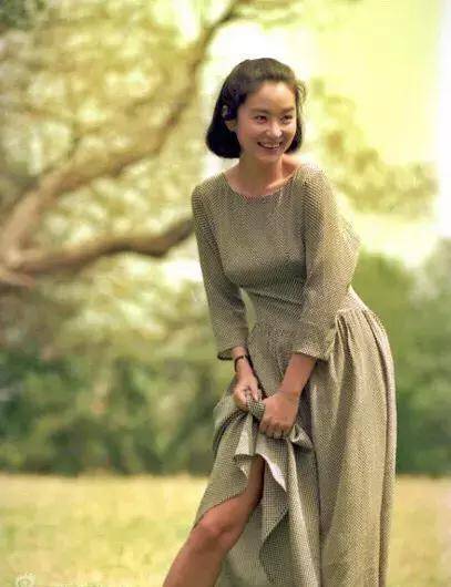 这么看下来,林青霞真是气象万千,可纯情可小白兔可桀骜可倔强可洒脱可