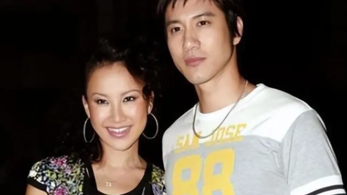 就算她的母亲问及时问她,小编想李玟应该不会跟母亲讲自己的状况.