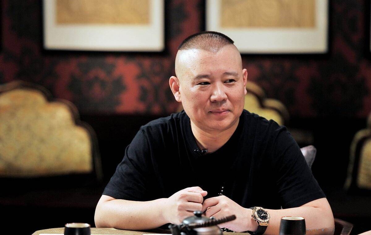 50岁郭德纲国外豪宅曝光!占地面积4000多平方,居住环境相当优美