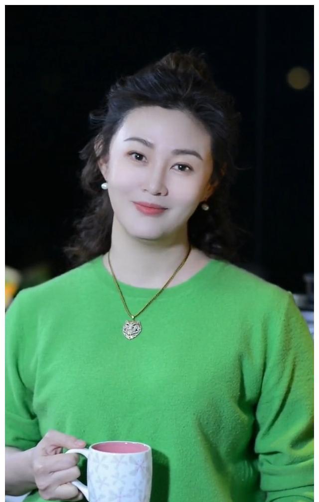 "最美潘金莲"王思懿,失恋与"武松",后来闪婚闪离,单身至今