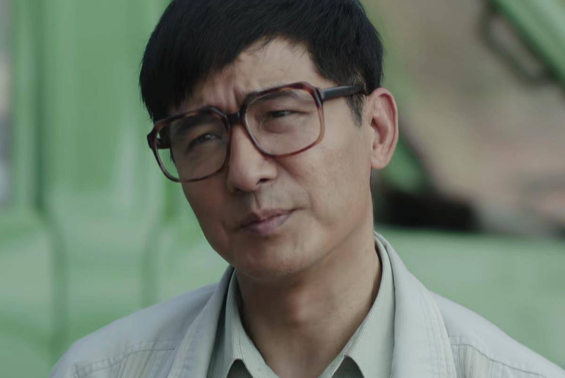 这一点并不容易,显然导演也是看重了郭晓东的演技能力,这次将邀请他