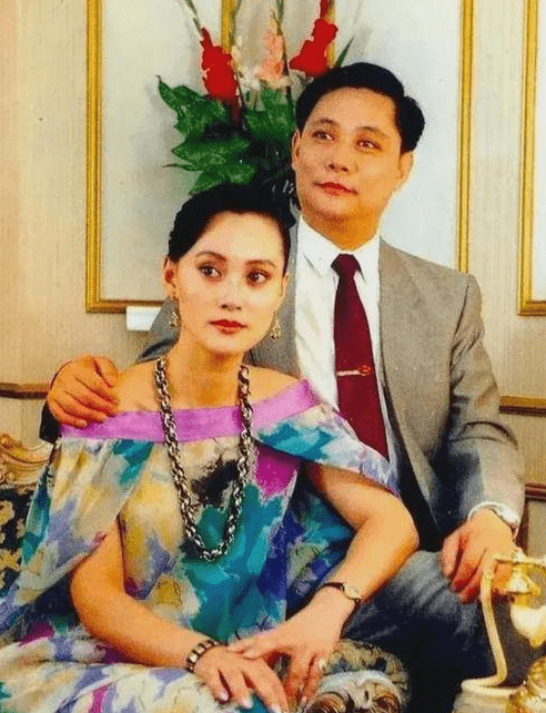 宋佳的负心情史,丈夫患重病后远赴美国,靠美貌征服了4个男人