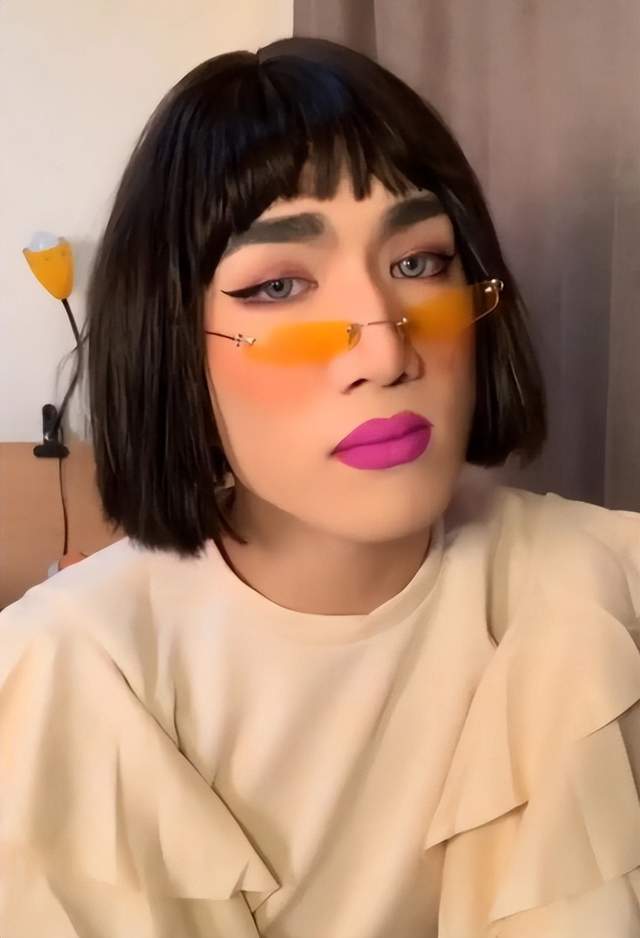 千万粉丝网红韩美娟,模仿姚安娜与向佐出圈,吴镇宇赵雅芝躺枪