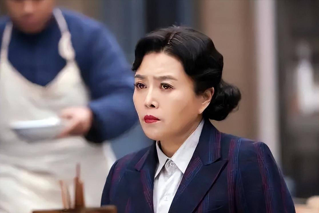 丁嘉丽:年轻时没管好下半身,对不起一双儿女,余生向佛忏悔