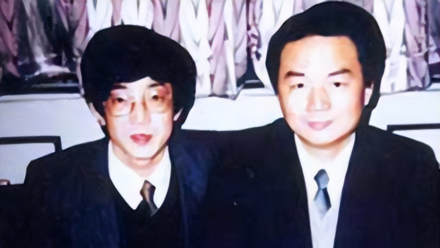 但李真最高明的地方,实则是他一边让上级领导对自己委以重任倍加信任