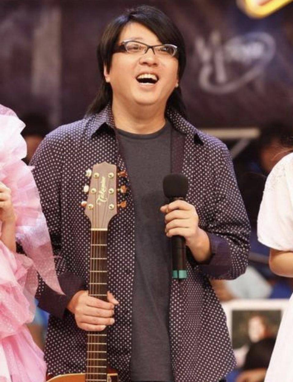 袁惟仁再次摔倒进入重症病房,一年暴瘦40斤大变样