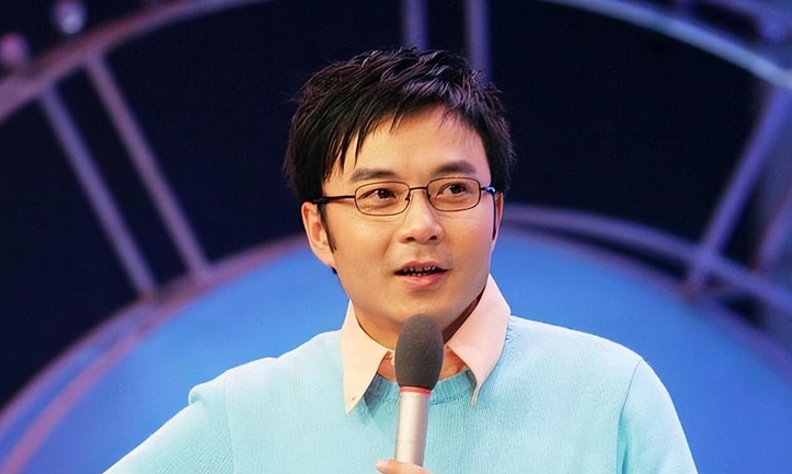 从"卫视一哥"到无人问津,毁掉汪涵的不是高山,而是一粒尘土