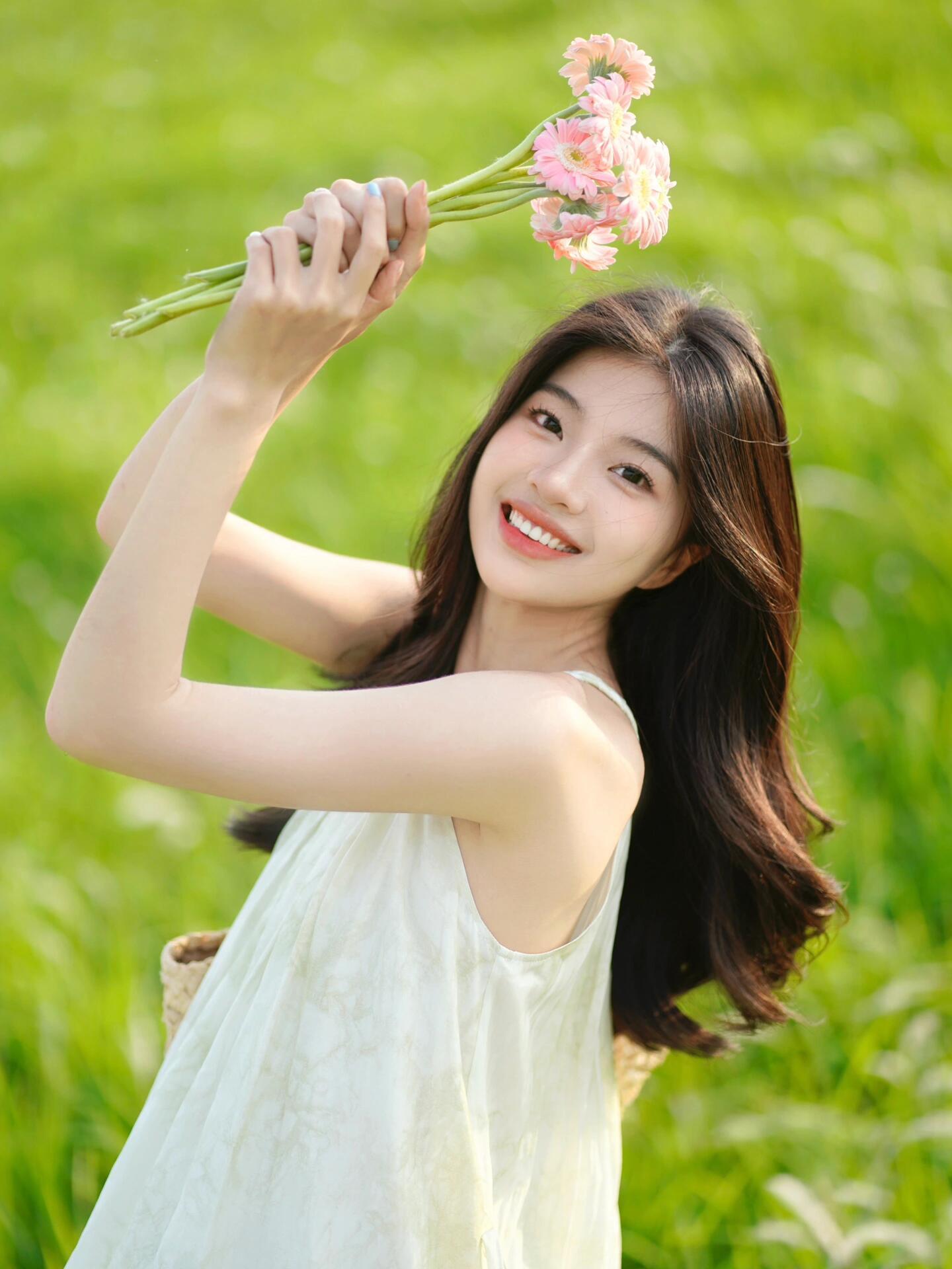 一个人拍照,试试这些怎么拍都好看的姿势,自然漂亮很吸睛