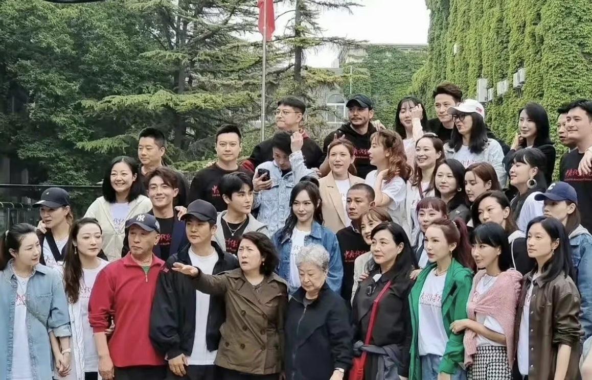 易有料-智能信息流一站式服务平台