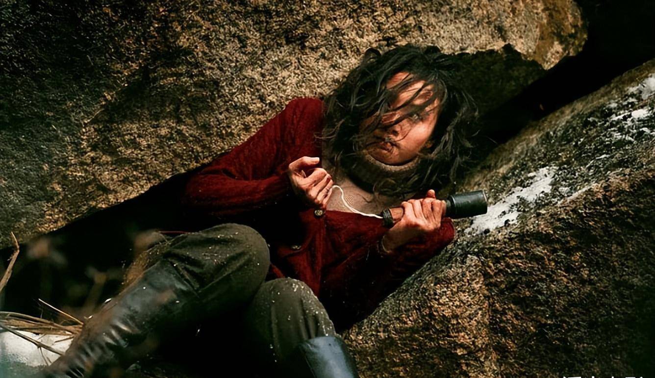 全勇先指责导演擅自修改《悬崖》结局,张嘉译两次罢演:我不演了