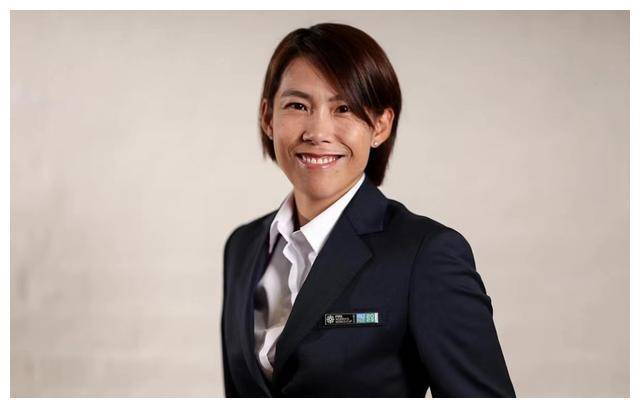 江苏女足逆风夺冠,陈婉婷见证团队荣耀,铸就荆棘之路.