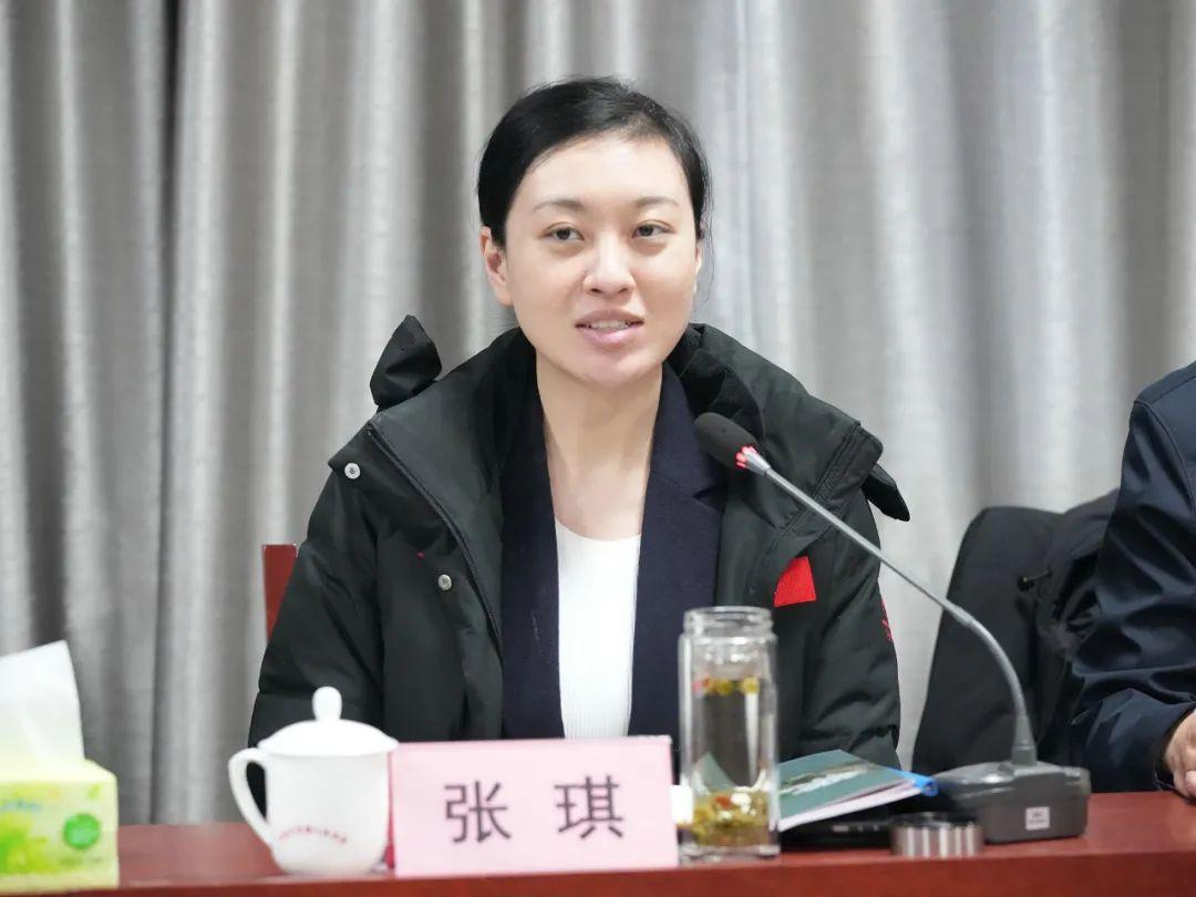 中国最年轻女县长张琪:清华博士,才貌双全扎根基层,背景意外