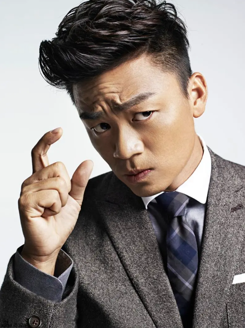 事实证明,"影帝"王宝强,已经走上了另一条"康庄大道"