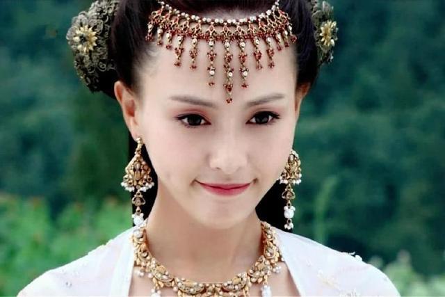 唐嫣的古装实在让人惊艳,宛如人间仙女,难忘永远的女神!